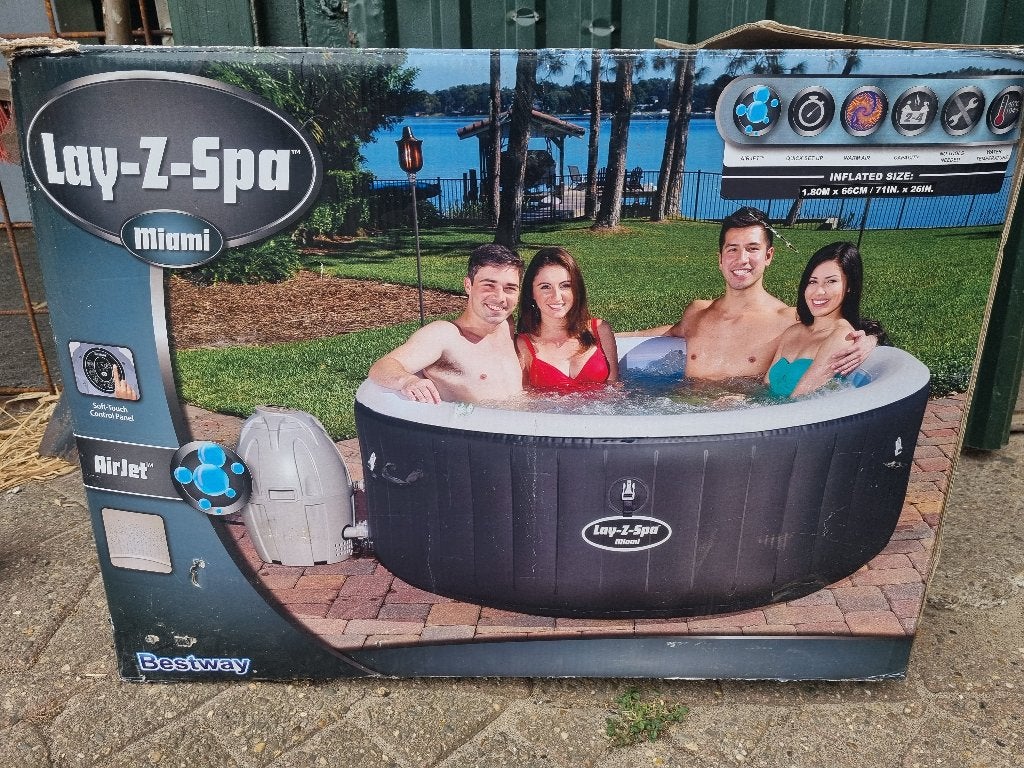 Opblaas jacuzzi, Tuin en Terras, Ophalen, Gebruikt, Filter, Opblaasbaar