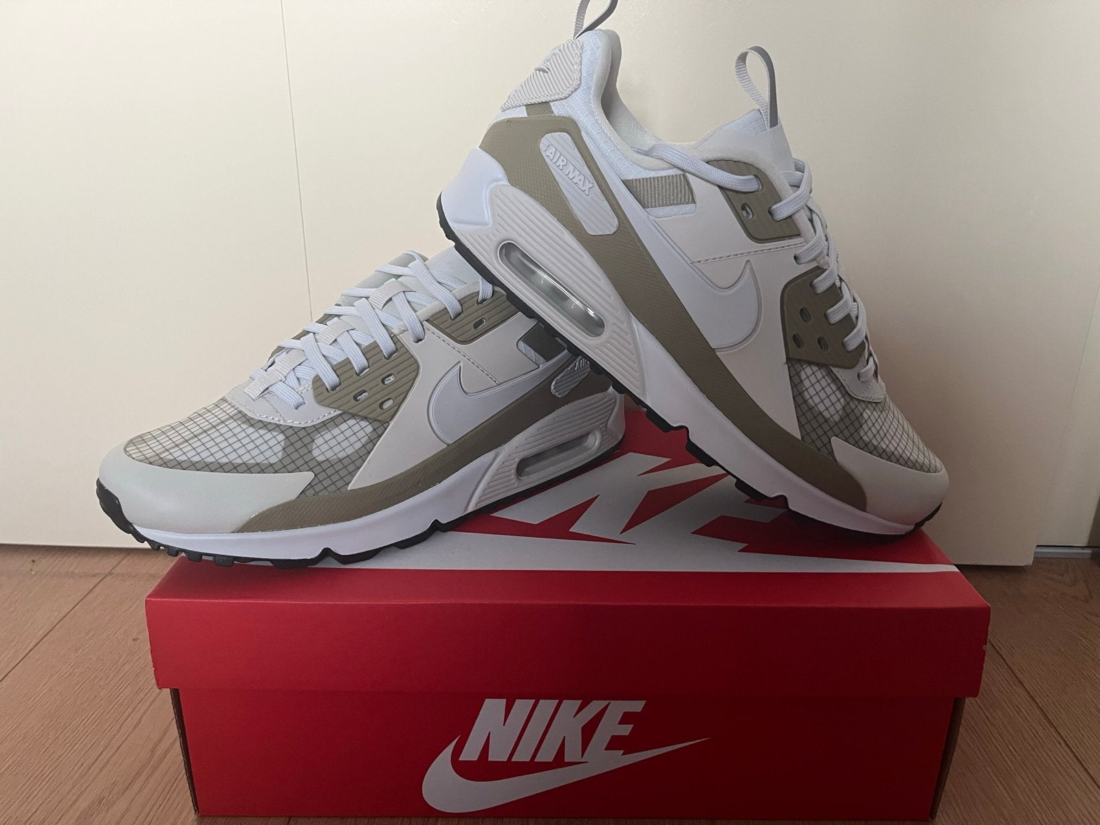 Nike Air Max 90 Drift - Wit/Beige - Maat 42 - Nieuw, Wit, Nieuw, Ophalen of Verzenden, Sneakers of Gympen