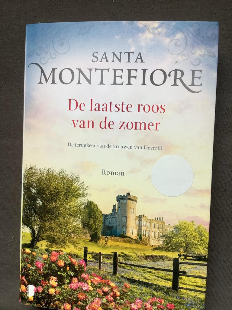 De laatste roos van de zomer - Santa Montefiore, Boeken, Ophalen of Verzenden, Gelezen, Nederland