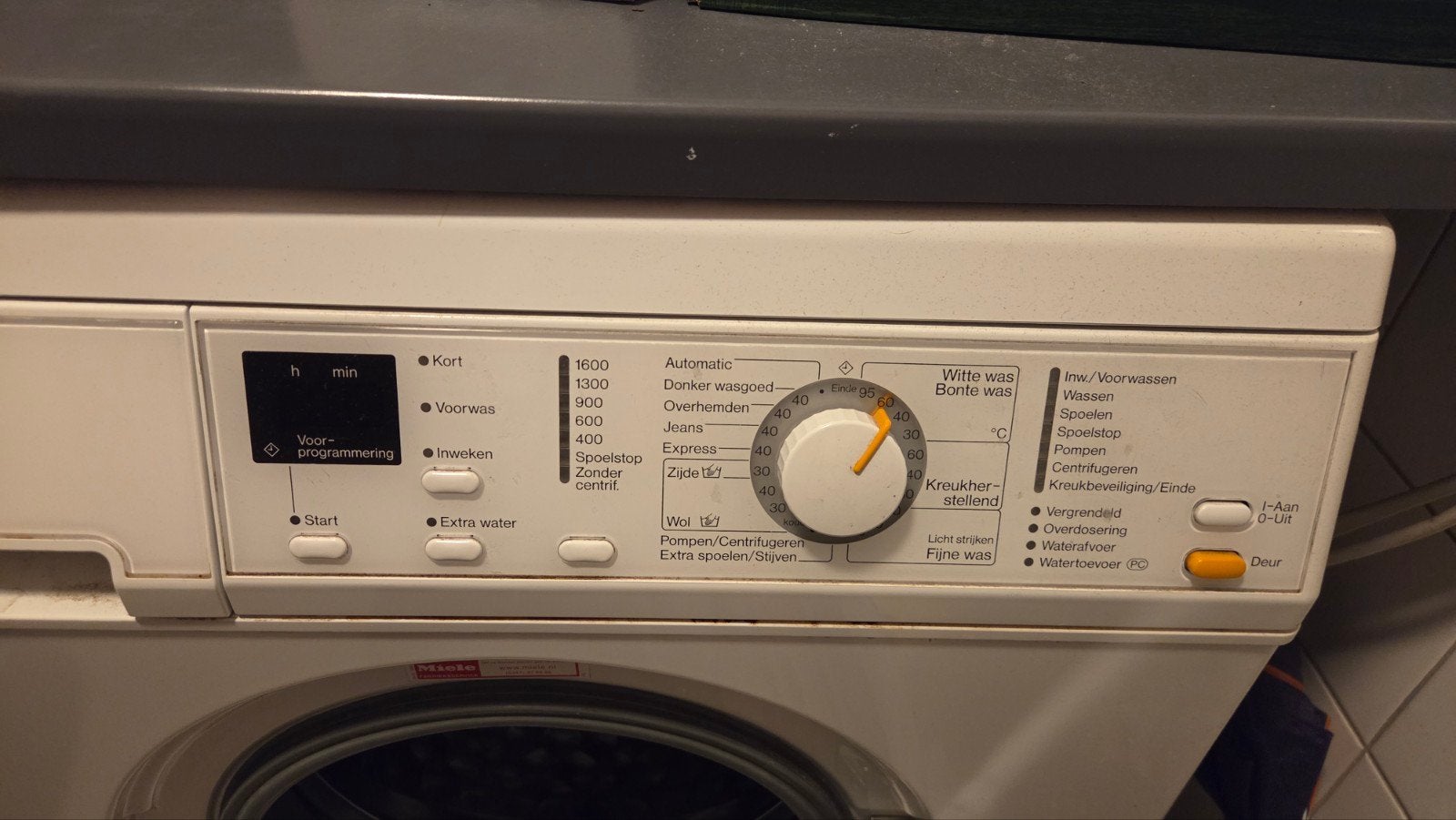 Foto 5 van Miele W 3523 SoftCare System Wasmachine