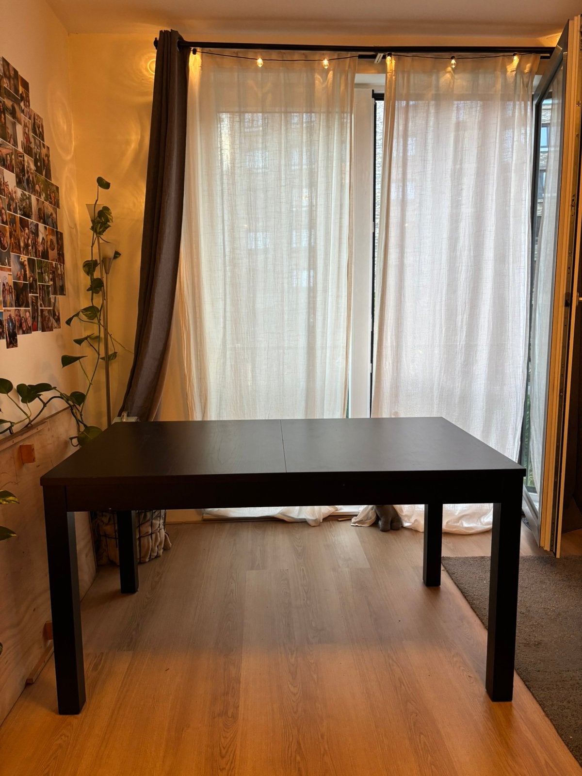Uitschuifbare eettafel BJRUSTA IKEA, Ophalen, Zo goed als nieuw, Rechthoekig, 50 tot 100 cm