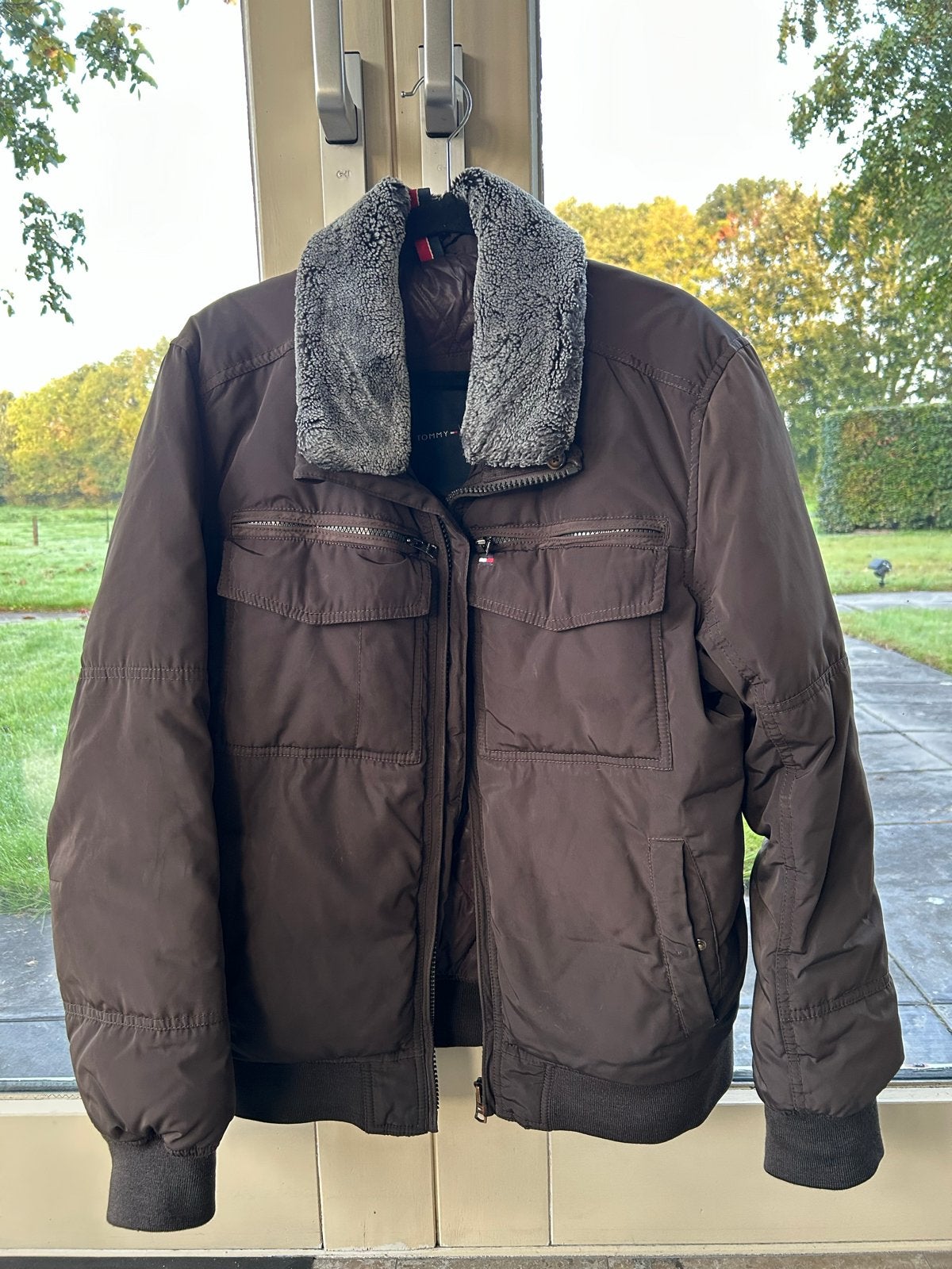 Tommy Hilfiger winterjas met bontkraag - Maat M, Verzenden, Zo goed als nieuw, Maat 48/50 (M), Bruin