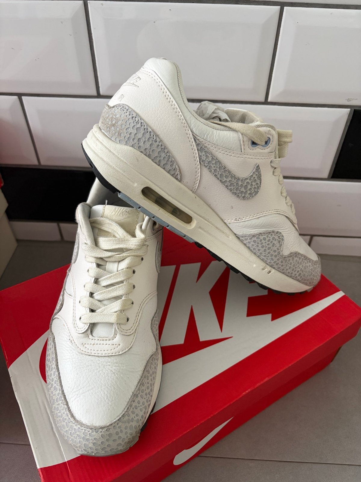 Nike Air Max 1 SFR - Summit White/Phantom Sail, Ophalen of Verzenden, Gedragen, Wit, Sneakers of Gympen