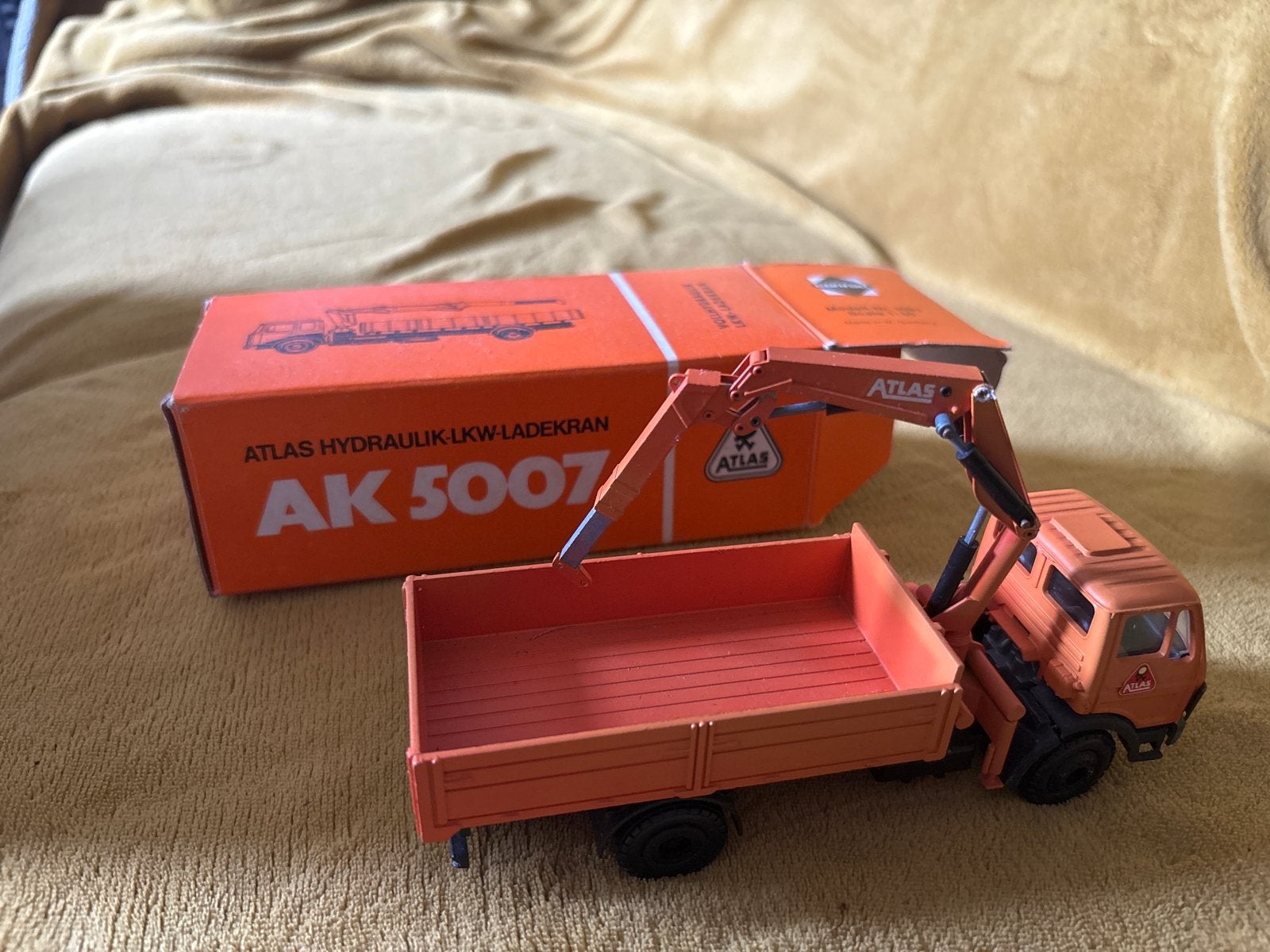Conrad Atlas AK 5007 LKW-Ladekran schaal 1:50, Ophalen of Verzenden, Gebruikt, Bus of Vrachtwagen, Conrad