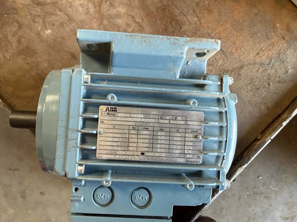 ABB elektromotor 0,75 kW, Ophalen, Gebruikt, Elektromotor, 1400 tot 1800 rpm