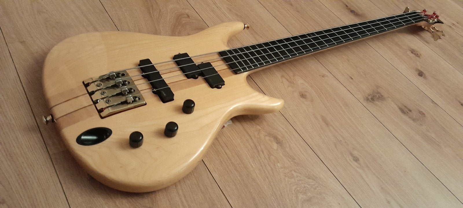 Ibanez SR924M Japan 1990, Muziek en Instrumenten, Ophalen of Verzenden, Zo goed als nieuw, Elektrisch
