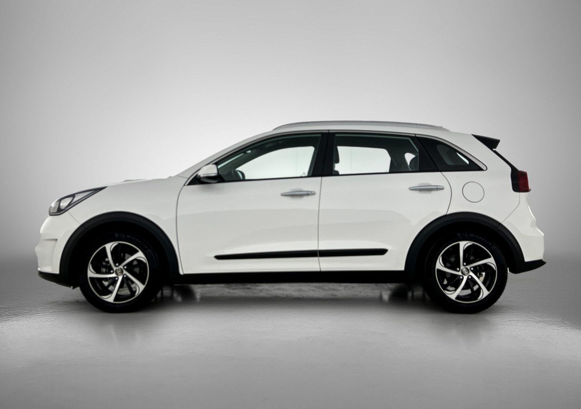 Kia Niro 1.6 GDi Hybrid DynamicLine | Trekhaak | Navigatie |, Auto's, 12 maanden, Gebruikt, Euro 6, Leder en Stof