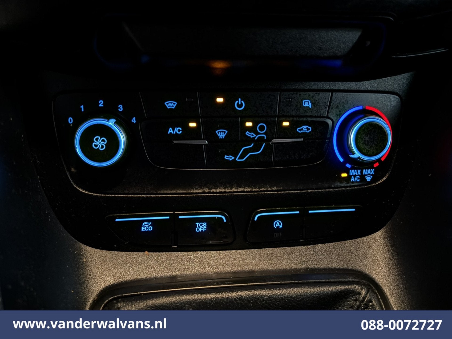 Ford Transit Connect 1.5 EcoBlue 100pk L1H1 Euro6 Airco | Ve, Auto's, Bestelauto's, Voorwielaandrijving, 1390 kg, Gebruikt, 4 cilinders