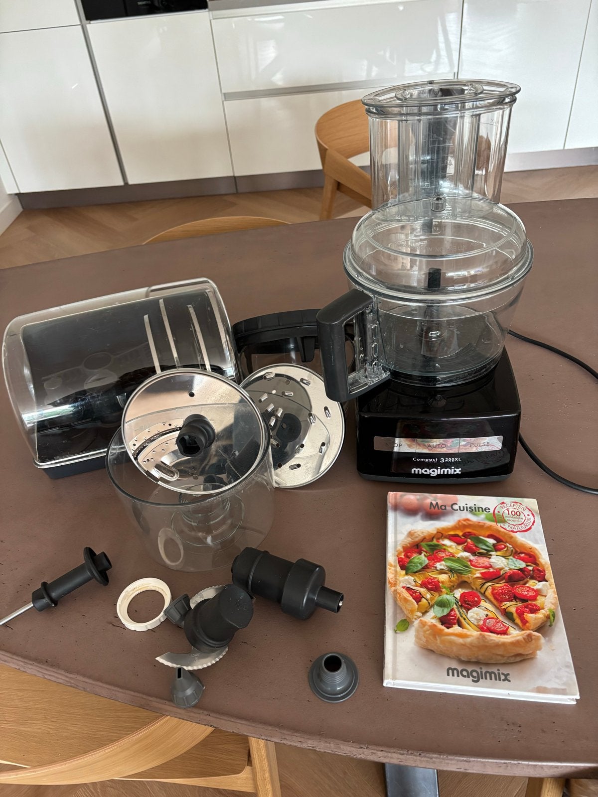 Magimix Compact 3200XL Foodprocessor - 2x gebruikt, Ophalen, Zo goed als nieuw