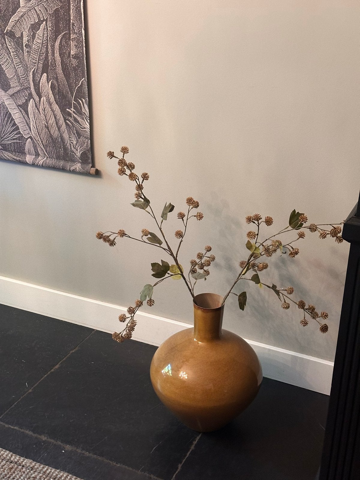 Decoratieve vaas met kunsttakken, Antiek en Kunst, Antiek | Vazen, Ophalen