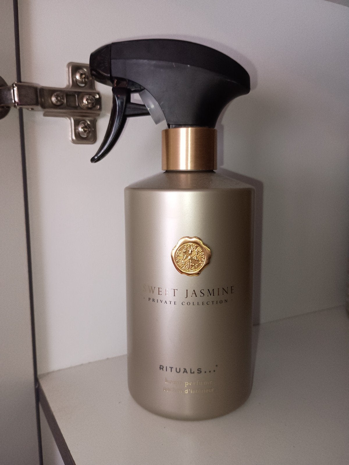 Rituals Sweet Jasmine Private Collection Roomspray, Huis en Inrichting, Woonaccessoires | Overige, Nieuw, Kunststof, Goud, Modern