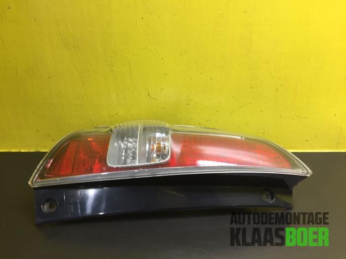Achterlicht links van een Daihatsu Sirion, Gebruikt, Daihatsu, -, -