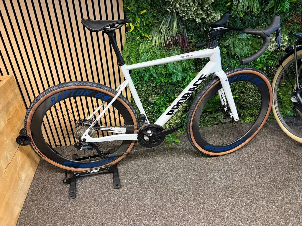 Nieuwe prorace gravel bike / 105 di2/ raptor wielen, Fietsen en Brommers, Fietsen | Racefietsen, Minder dan 10 versnellingen, 53 tot 57 cm