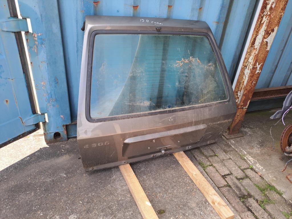 Mercedes W124 Combi  2x Achterklep .Ook 202 T- model., Auto-onderdelen, Ophalen, Gebruikt, Achterklep, Mercedes-Benz
