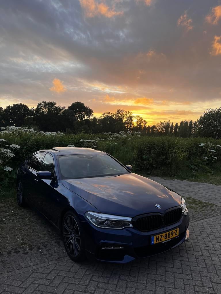 BMW 5-Serie High Executive 530i 252pk 2017 NAP/Schuifdak, Auto's, BMW, Particulier, 5-Serie, 360° camera, ABS, Achteruitrijcamera