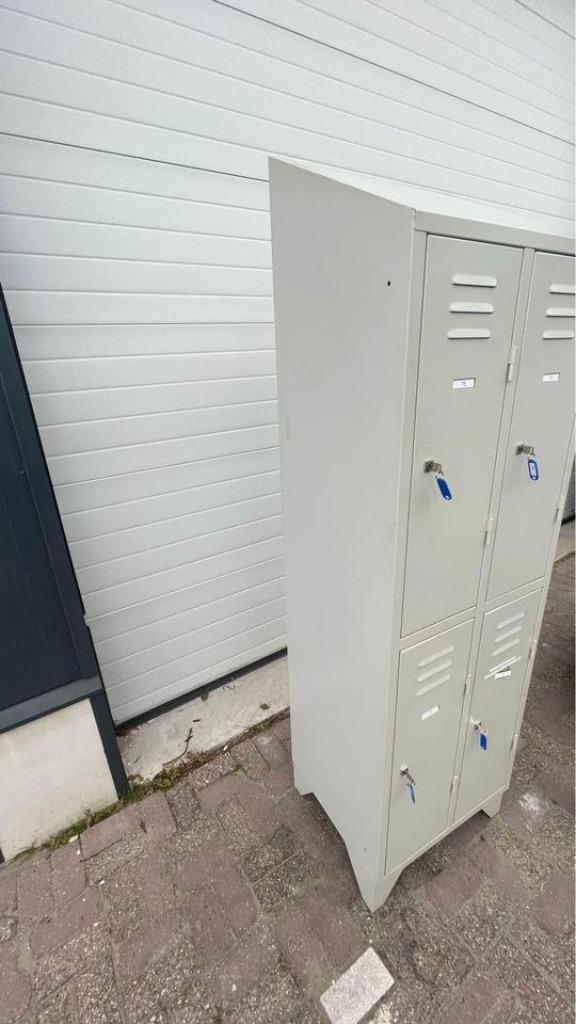 Lockerkast kluisjes, Ophalen, Gebruikt