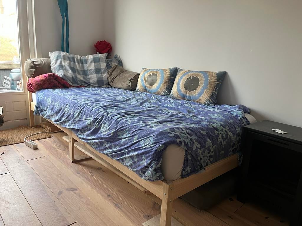 Houten bedframe 90x220 met lattenbodem, Huis en Inrichting, Ophalen, Gebruikt, 90 cm, Eenpersoons