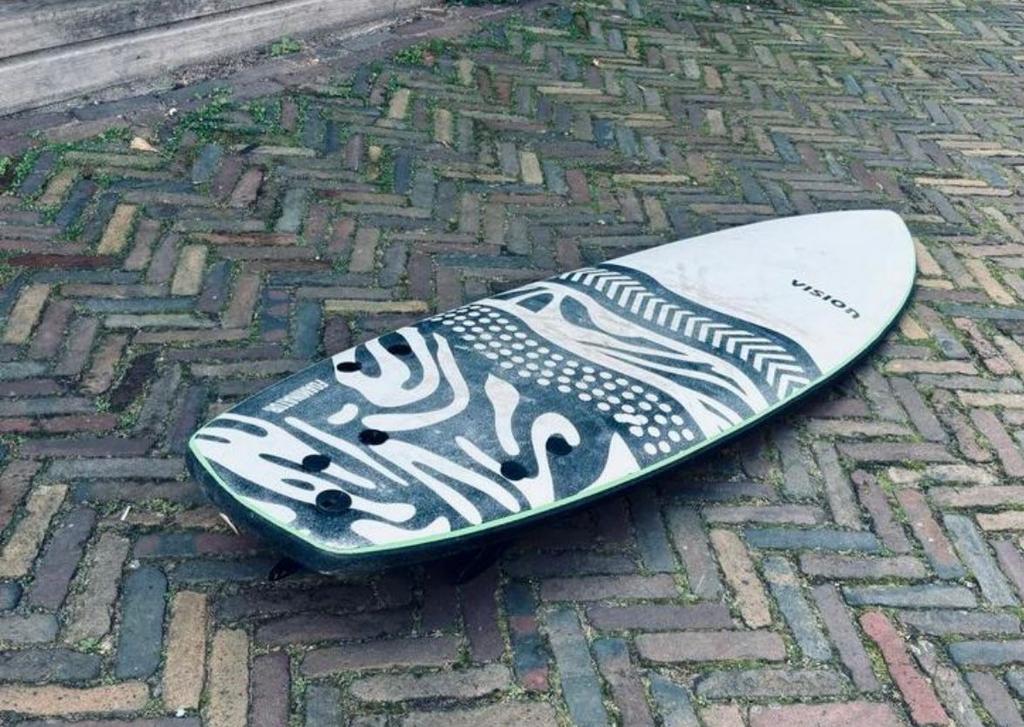 Vision Softtop Surfboard 5'10 - Inclusief Vinnen, Ophalen, Gebruikt, Shortboard, Met vinnen