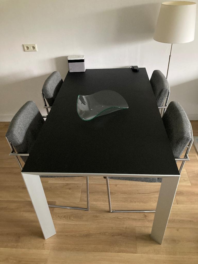Eettafel Kristalia, 50 tot 100 cm, Zo goed als nieuw, Vijf personen of meer, 150 tot 200 cm