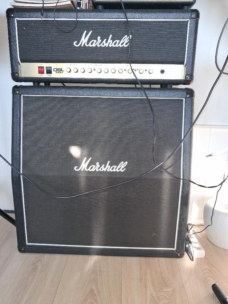 The Marshall gitaarversterker en speaker kast, Muziek en Instrumenten, Ophalen, Zo goed als nieuw, Gitaar, 100 watt of meer
