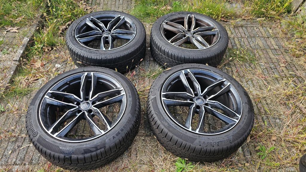 Setje Audi Velgen+winterbanden, Ophalen, Gebruikt, 255 mm, Winterbanden