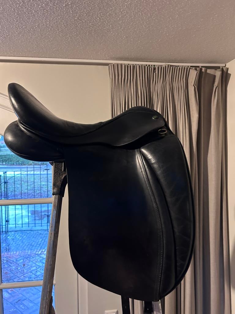 Hulsebos zadel 18 inch WB3 m/w, Dieren en Toebehoren, Ophalen, Gebruikt, Dressuur