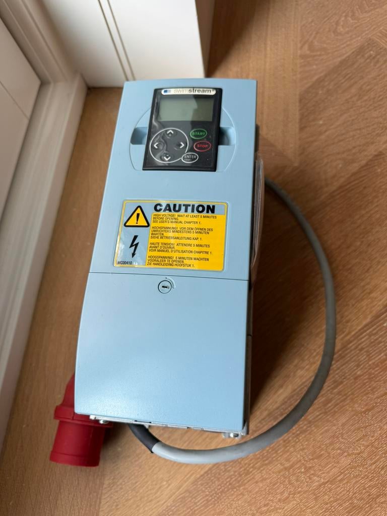 Vacon Frequentieregelaar 3 fase 380-500Vac 12A (Swimstream), Ophalen, Zo goed als nieuw, Overige typen