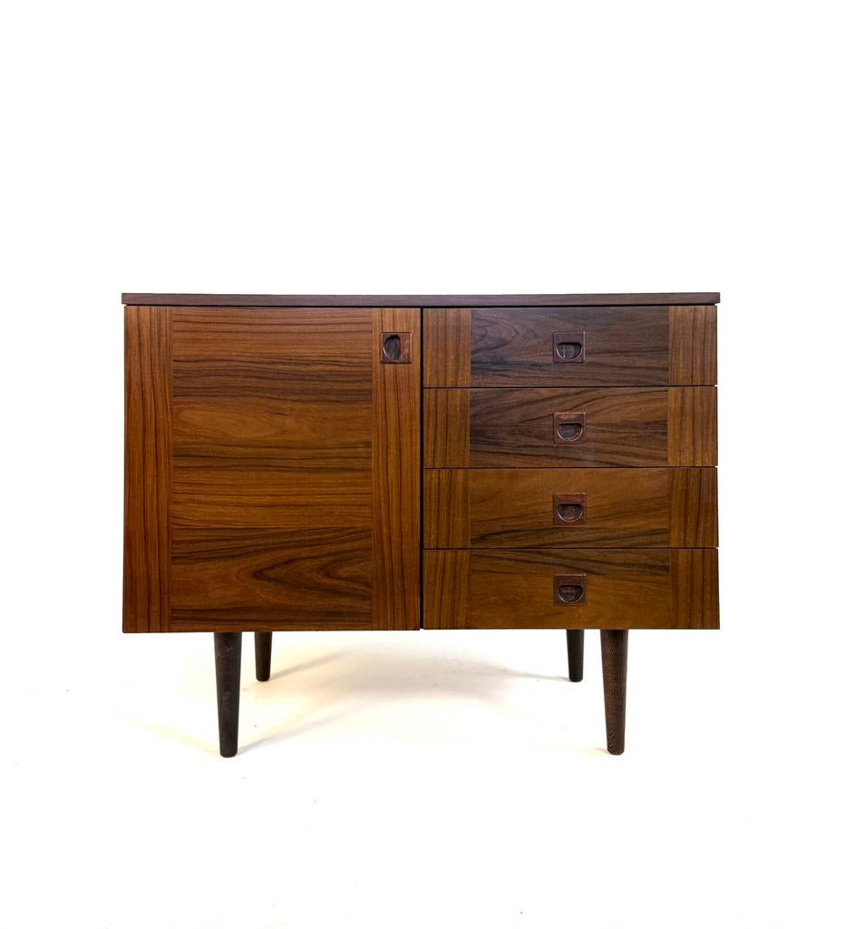 Vintage Deens sideboard in Palissander ‘60, Huis en Inrichting, Kasten | Wandmeubels, Zo goed als nieuw, Minder dan 100 cm, Minder dan 150 cm