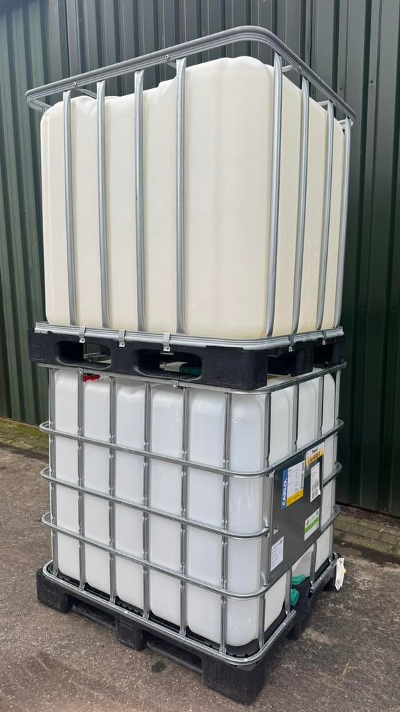 Ibc vaten 1000 liter container ibc kratten, Tuin en Terras, 150 liter of meer, Ophalen of Verzenden, Zo goed als nieuw
