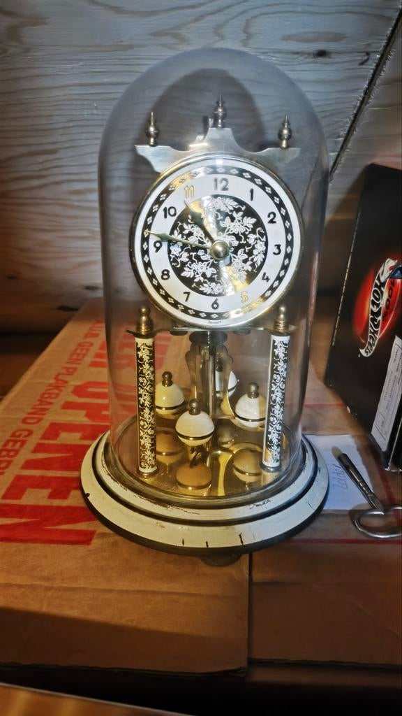 Antieke pendule met glazen stolp, Antiek en Kunst, Antiek | Klokken, Ophalen
