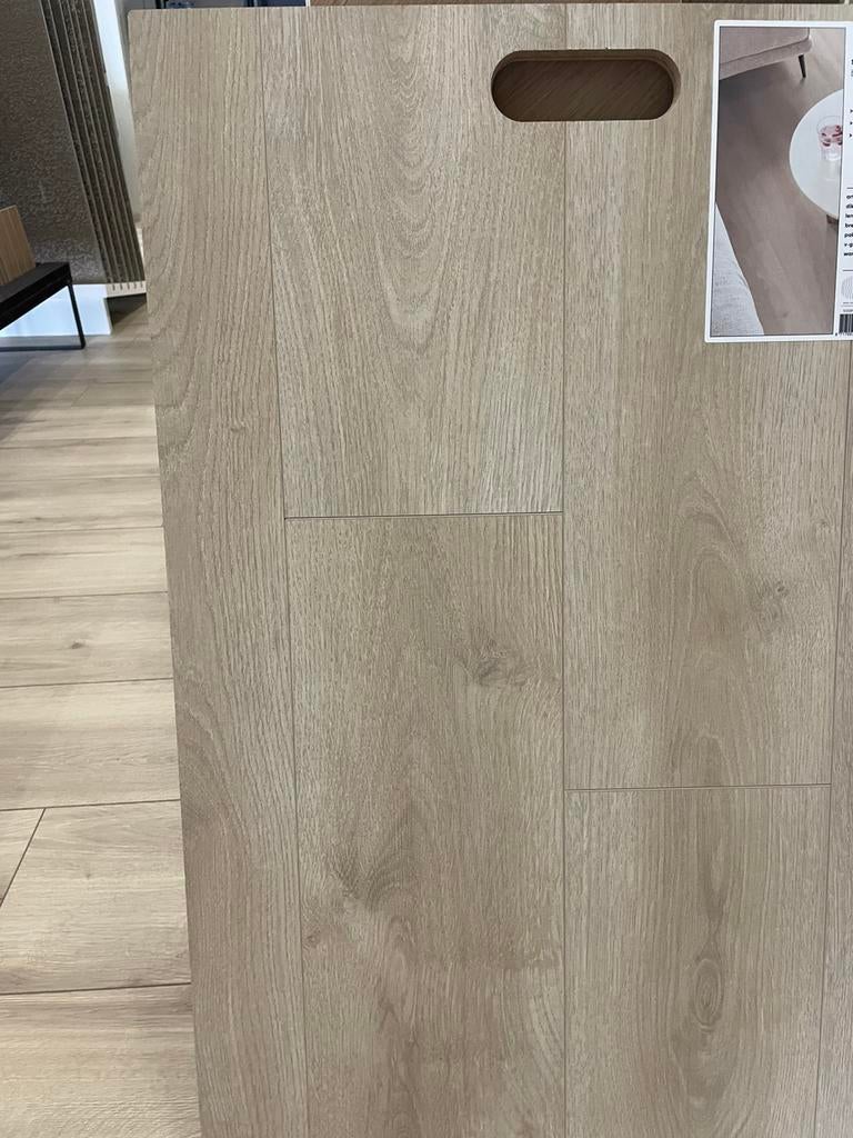 Laminaat vloer 8 mm / legservice ook mogelijk, Huis en Inrichting, Stoffering | Vloerbedekking, Ophalen of Verzenden, Nieuw, 75 m² of meer