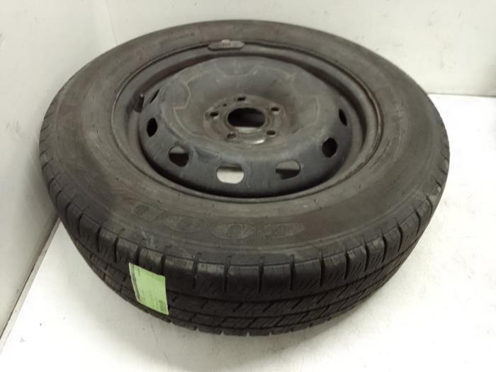 Reservewiel van een Opel Vivaro, Gebruikt, Velg(en), -, -