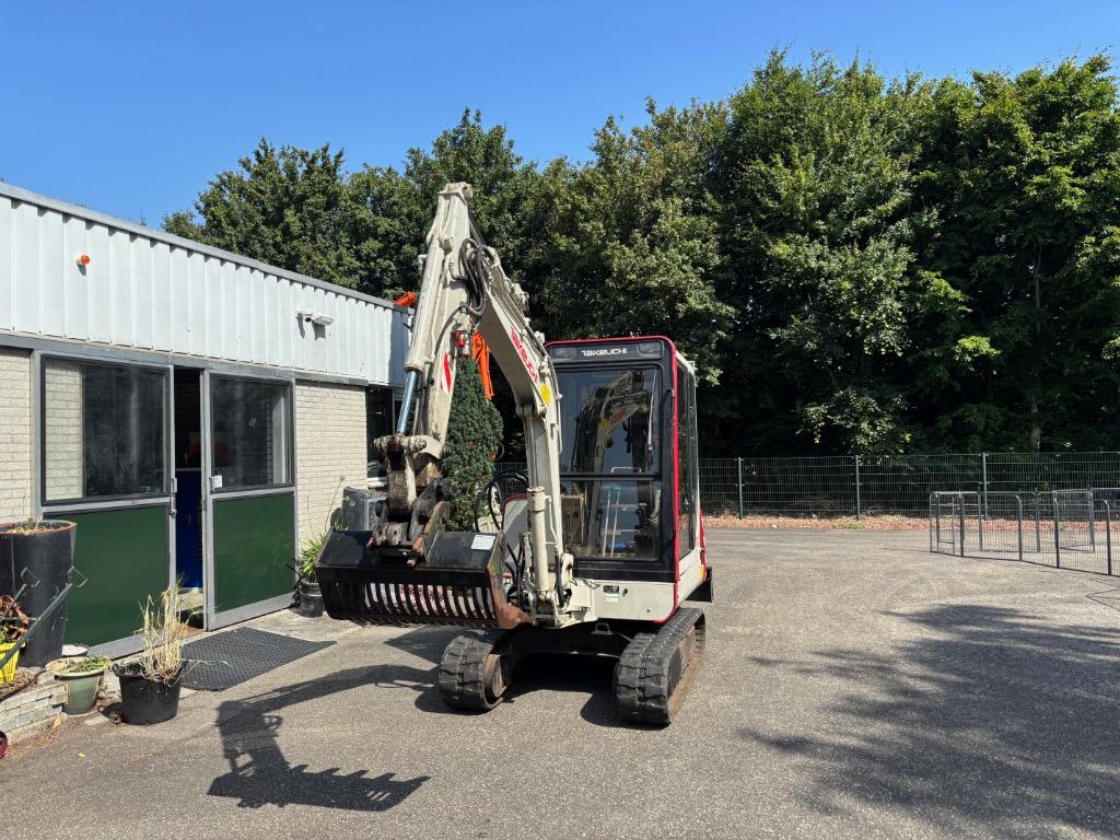 Minigraver Takeuchi TB025 te huur, Zakelijke goederen, Machines en Bouw | Kranen en Graafmachines, Graafmachine, Ophalen of Verzenden
