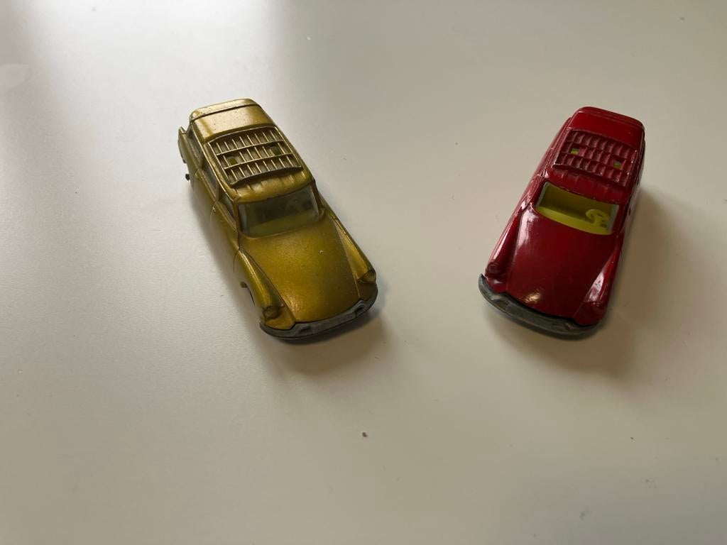 Twee Vintage Husky Citroen id ds break Safari Modelauto's, Ophalen of Verzenden, Gebruikt