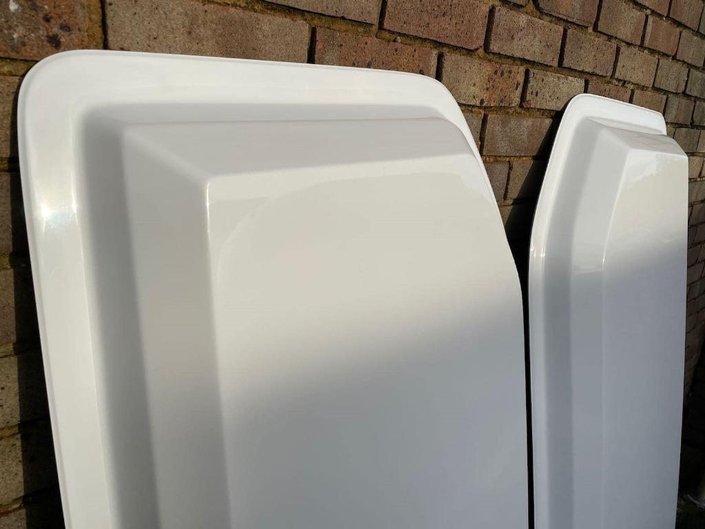 Flares voor Ford Transit V363 wit polyester, vanaf 2014, Caravans en Kamperen, Ophalen, Hoefakker 3, Veen, Termeer Campers B.V.
