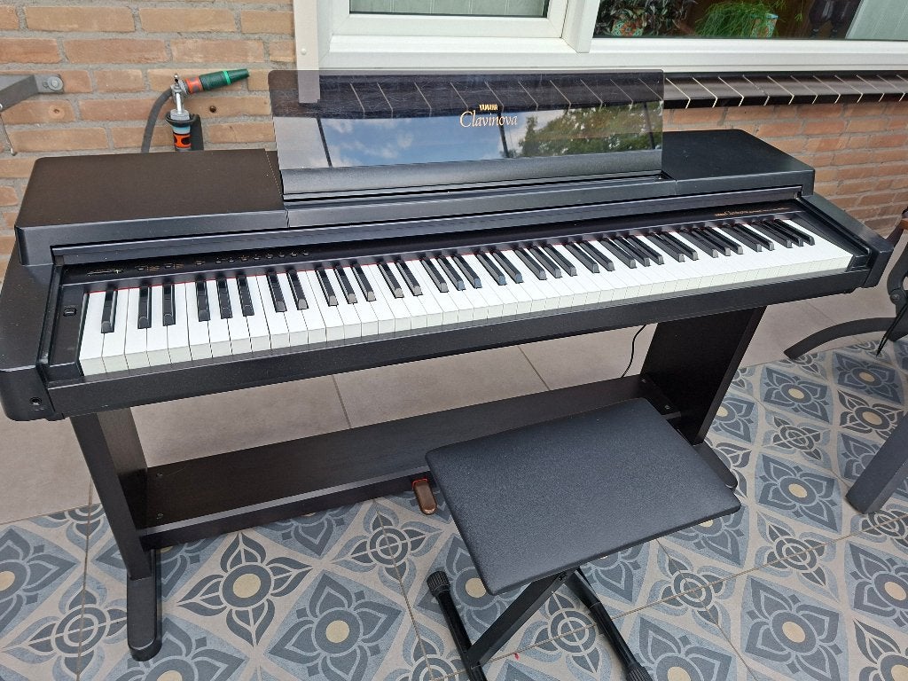Digitale piano Yamaha Clavinova CLP-560, Muziek en Instrumenten, Ophalen, Gebruikt, Zwart, Digitaal
