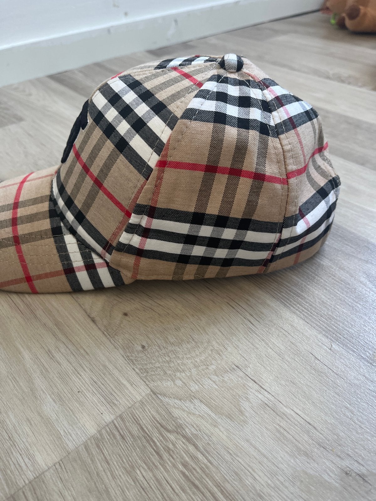 Burberry pet  - Klassiek ruitpatroon, Ophalen of Verzenden, Zo goed als nieuw, Pet