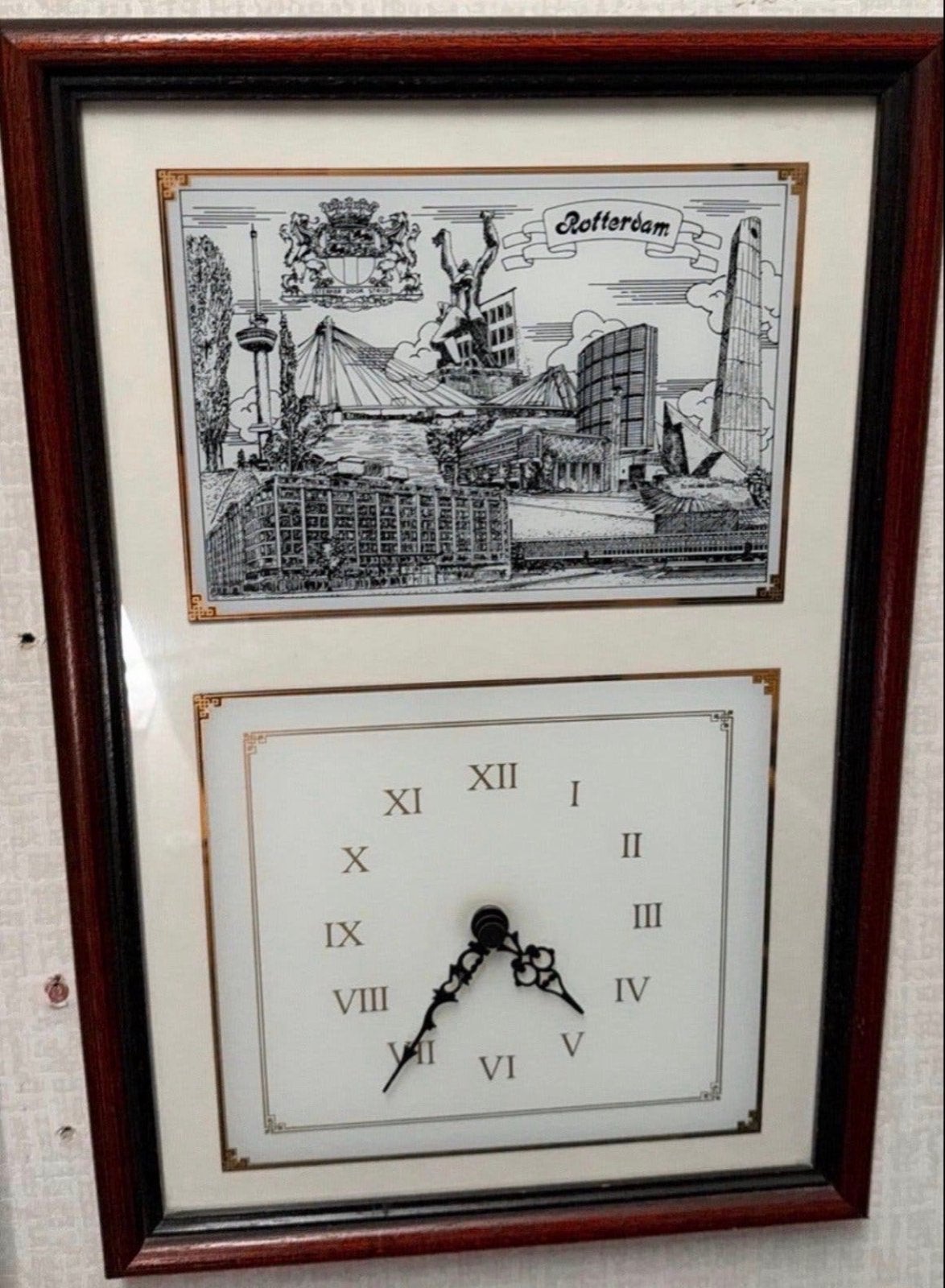 Wandklok Rotterdam met Romeinse cijfers, Ophalen of Verzenden