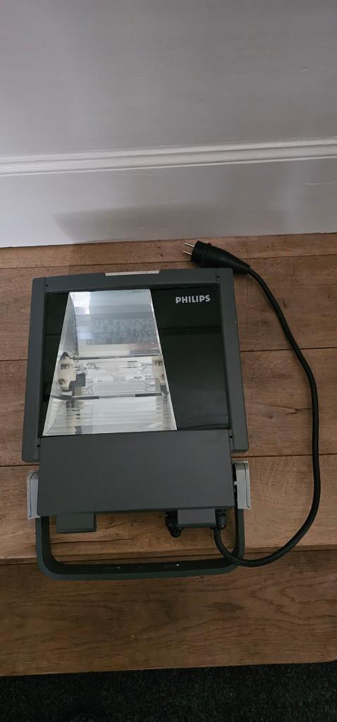 Grote Philips spot / uitlichtlamp, Tuin en Terras, Buitenverlichting, Gebruikt, Ophalen of Verzenden, Netvoeding, Spots