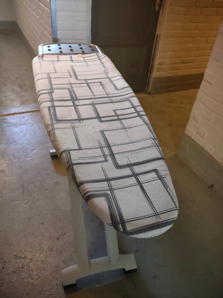 Strijkplank, Ophalen, Gebruikt