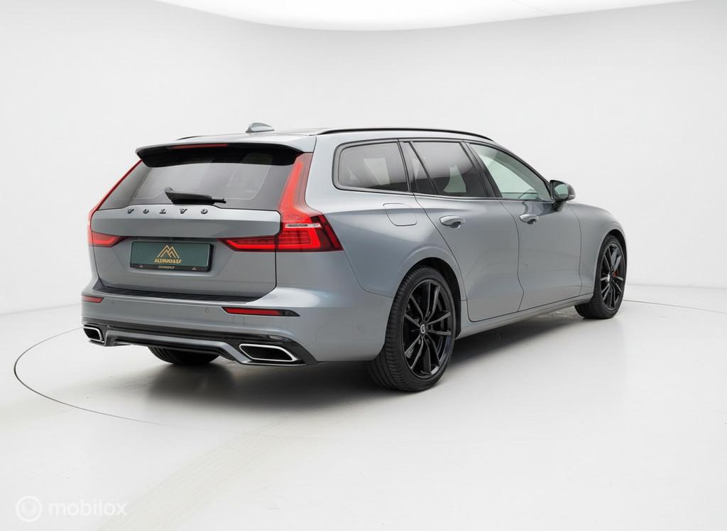 Volvo V60 2.0 T6 Twin Engine AWD R-Design|Panoramadak|Trekha, Automaat, Gebruikt, 4 cilinders, 340 pk