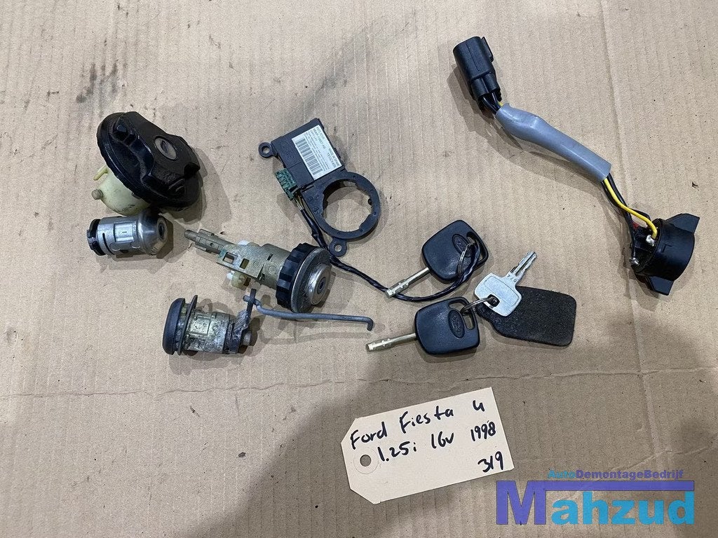 FORD FIESTA 4 contactslot met sleutel set, Gebruikt, Info@ford.com, Ophalen of Verzenden, Ford