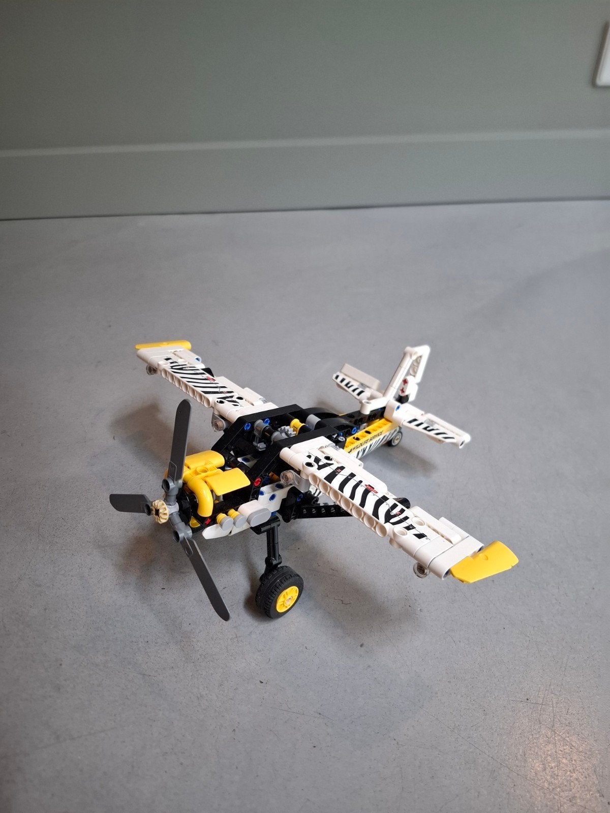 LEGO Technic 42198 Vliegtuig - Zo goed als nieuw, Ophalen of Verzenden
