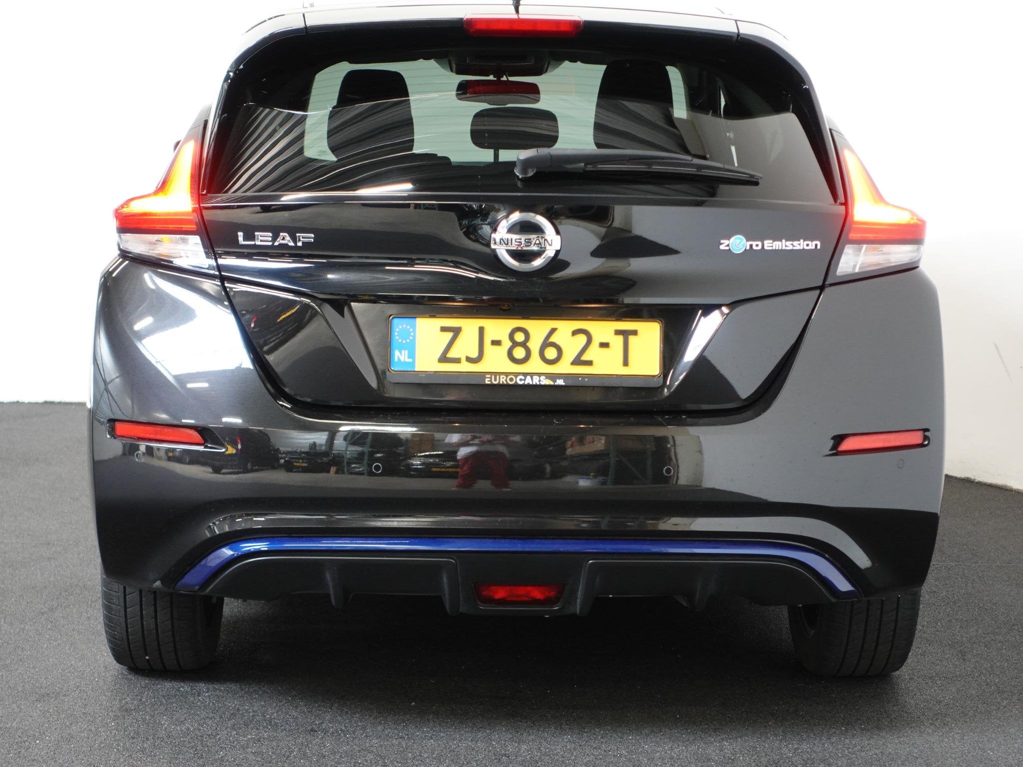 Nissan LEAF N-Connecta 40 kWh Navigatie Bluetooth Cruise Con, Auto's, Stof, Gebruikt, Origineel Nederlands, Leaf