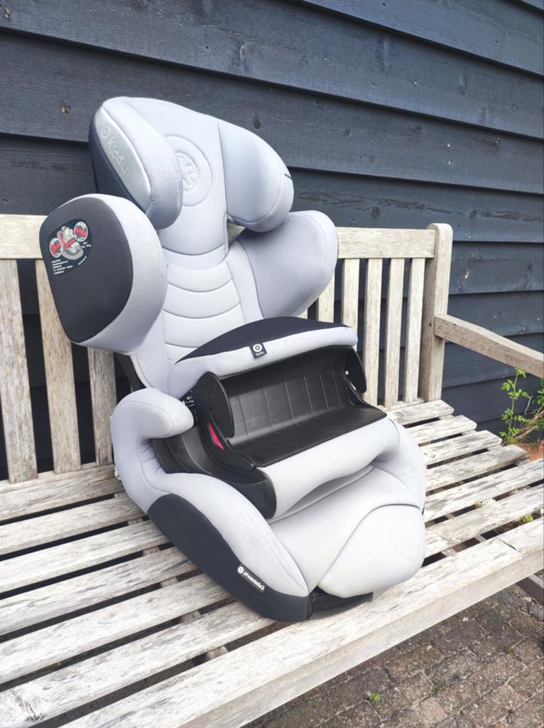 Kiddy Phoenixfix Pro 3 autostoel met vanglichaam, Autogordel of Isofix, Gebruikt, 9 t/m 18 kg, Verstelbare rugleuning