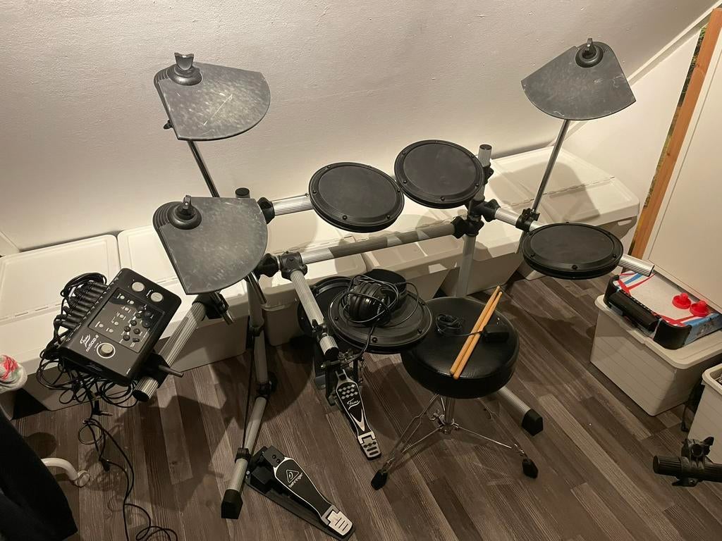 Fame DD502 Elektronisch drumstel, Ophalen, Zo goed als nieuw, Trommel