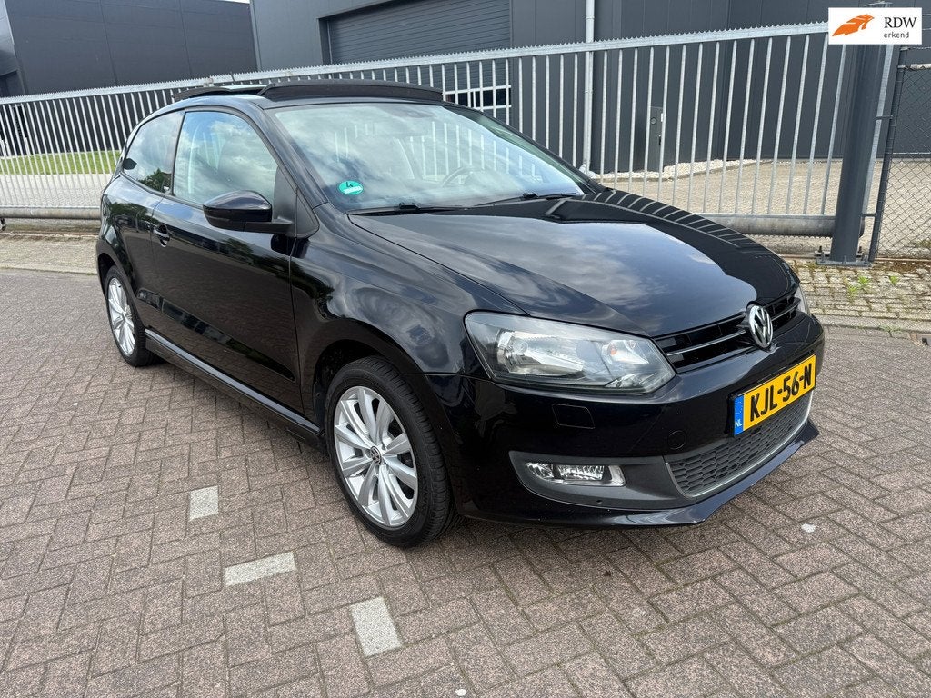 Volkswagen POLO 1.4-16V Highline *PANO* NIEUWEAPK*, Auto's, Volkswagen, Voorwielaandrijving, 86 pk, Gebruikt, 4 cilinders