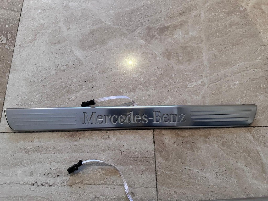 Mercedes Originele verlichte Instaplijsten, Ophalen, Nieuw, Mercedes-Benz, Deur