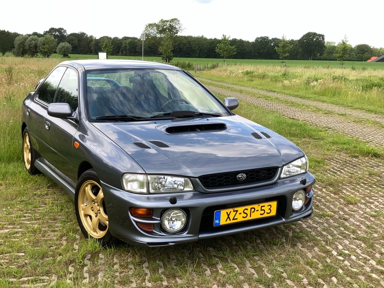 Subaru Impreza 2.0 GTT, Auto's, Subaru, Particulier, Impreza, Benzine, Sedan, Handgeschakeld, Origineel Nederlands, Zilver of Grijs