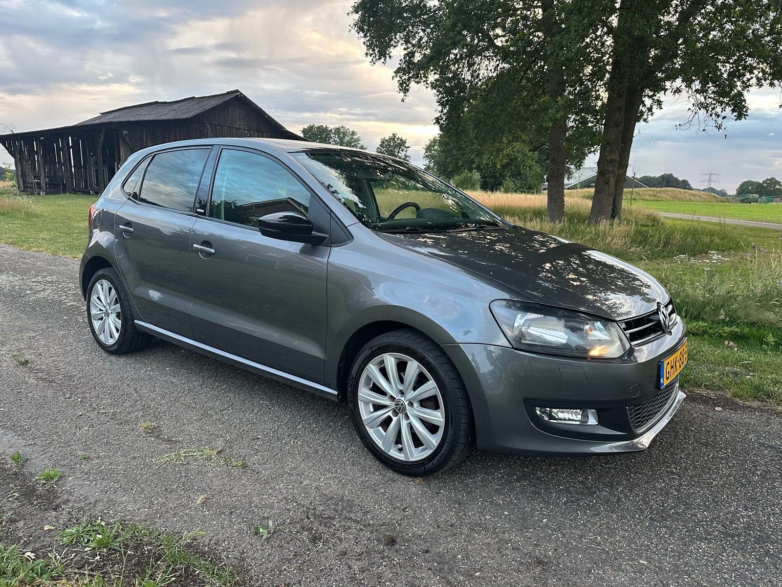 Volkswagen Polo Style 1.2 TSI DSG | Pano | CarPlay | Stoelv., Stof, 4 cilinders, 19 km/l, Particulier